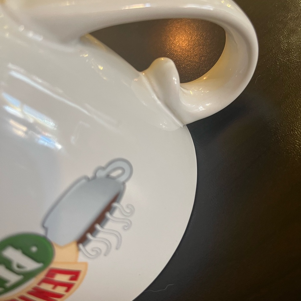 Friends Central Perk Paladone White Ceramic Mug - Picture 4 of 8